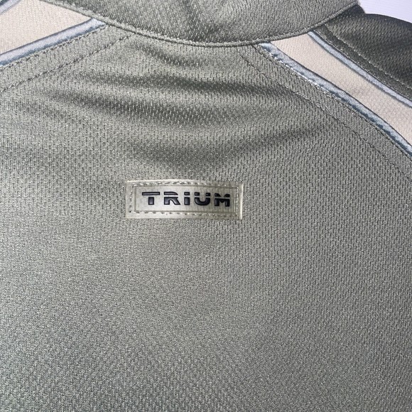 Trium Sport 100% nylon (L) quarter zip short sleeve olive green - Picture 4 of 6